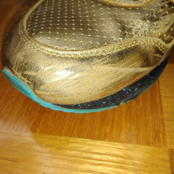 Asics Gel Lyte III x WALE x VILLA IC Champion WWE Metallic Gold MEDAL Size 11 - Picture 3 of 14